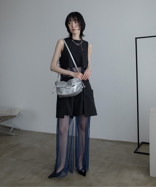 VACANCY（ヴァカンシー）の「サイドリボンシアー配色タンクブラウス/SETUP（シャツ/ブラウス・レディース・ブラック/グレー・FREE）」の12枚目の写真