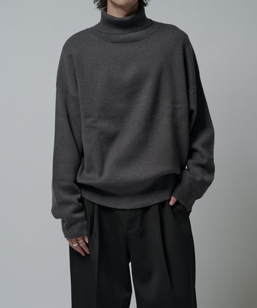 Lui's（ルイス）の「ウォッシャブルBIGニットタートル（ニット/セーター・メンズ・ブラウン/ホワイト/チャコールグレー/ブラック・FREE）」の3枚目の写真