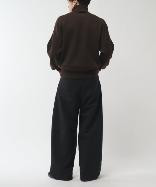 Lui's（ルイス）の「ウォッシャブルBIGニットタートル（ニット/セーター・メンズ・ブラウン/ホワイト/チャコールグレー/ブラック・FREE）」の12枚目の写真