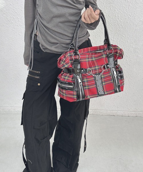 LA VORAGINE(ラ ヴォラジネ)の「パンク風 大容量 チェック柄 トートバッグ(トートバッグ・レディース・B/A/C・FREE)」の13枚目の写真
