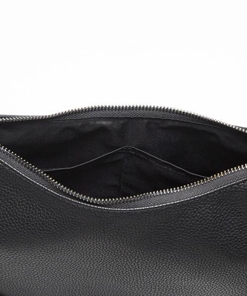 MEN'S MELROSE（メンズメルローズ）の「シュリンクフェイクレザー/ラウンドショルダーバッグ（ショルダーバッグ・メンズ・ブラック/ネイビー・9）」の5枚目の写真