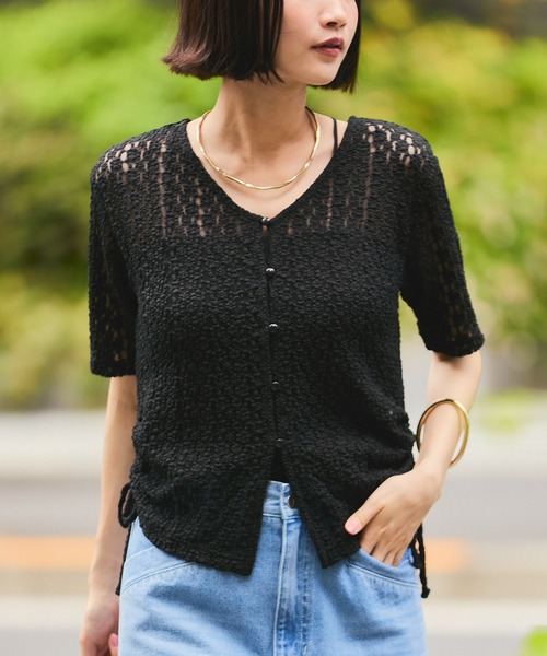 VIS（ビス）の「【WEB/一部店舗限定】裾サイドドロストレースカーディガン（カーディガン/ボレロ・レディース・ブラック/キナリ・FREE）」の2枚目の写真