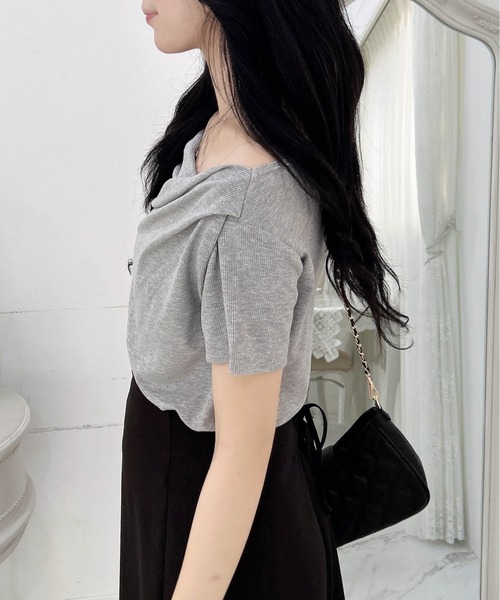 INGNI(イング)の「ドレープオフショルリブトップス(Tシャツ/カットソー・レディース・ブラック/グレー/オフホワイト・M)」の14枚目の写真