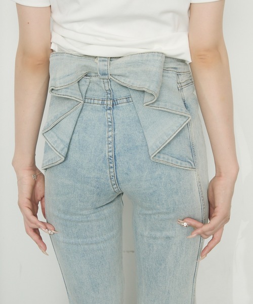 TITTY&CO.（ティティーアンドコー）の「バックリボンデニムパンツ（デニムパンツ・レディース・ホワイト/ブルー・MEDIUM/SMALL）」の14枚目の写真