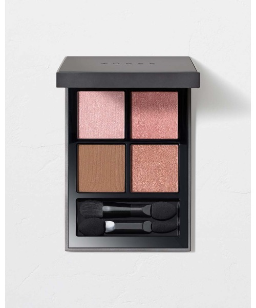 THREE　スターゲージングアイシャドウクアッドX05限定 THREE スターゲージングアイシャドウクアッド ＜限定＞（アイシャドウ