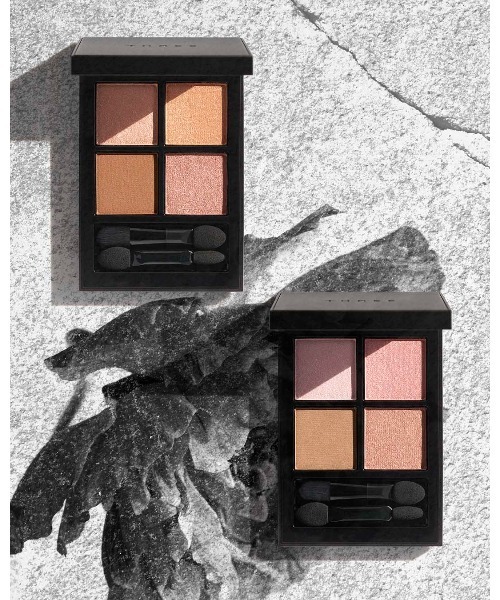 THREE（スリー）の「THREE スターゲージングアイシャドウクアッド ＜限定＞（アイシャドウ・レディース・X06 DREAM OF DISCORDANCE/X05 EMBRACE DISCORDANCE・FREE）」の9枚目の写真