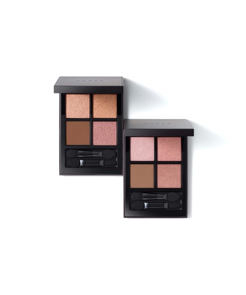 THREE（スリー）の「THREE スターゲージングアイシャドウクアッド ＜限定＞（アイシャドウ・レディース・X06 DREAM OF DISCORDANCE/X05 EMBRACE DISCORDANCE・FREE）」の3枚目の写真