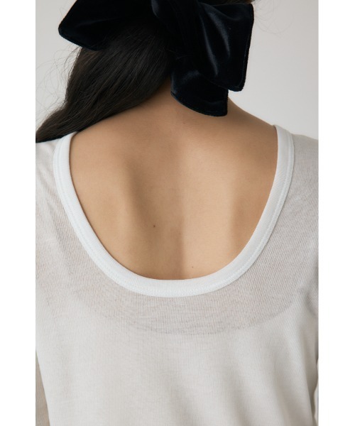 crie conforto(クリーコンフォルト)の「バックオープンヘンリーネックTシャツ 秋服 / 2WAY(Tシャツ/カットソー・レディース・パープル/アイボリー/ブラック/チャコールグレー/ブラウン・FREE)」の9枚目の写真
