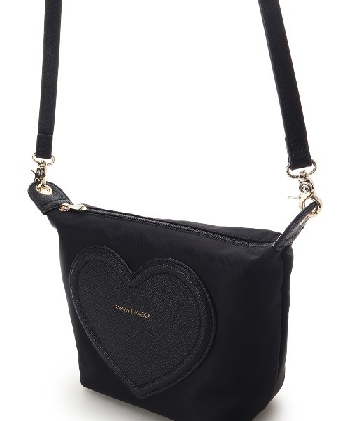 SAMANTHAVEGA(サマンサベガ)の「フロントハートナイロンショルダーバッグ(ショルダーバッグ・レディース・ブラック/ライトブルー/ピンク・FREE)」の8枚目の写真
