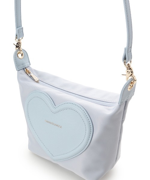 SAMANTHAVEGA(サマンサベガ)の「フロントハートナイロンショルダーバッグ(ショルダーバッグ・レディース・ブラック/ライトブルー/ピンク・FREE)」の14枚目の写真