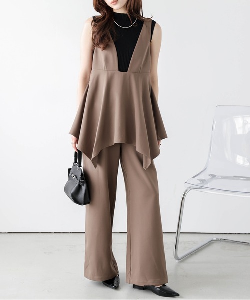 SUGAR BISKET（シュガービスケット）の「ドレープペプラムサロペット（サロペット/オーバーオール・レディース・ブラック/ネイビー/ベージュ/モカ・M/L）」の10枚目の写真