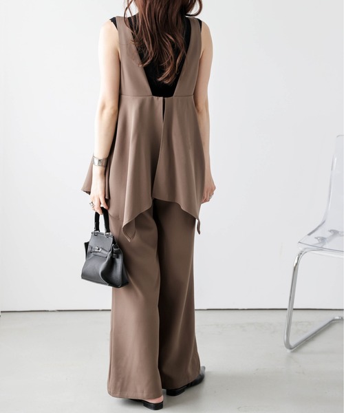 SUGAR BISKET（シュガービスケット）の「ドレープペプラムサロペット（サロペット/オーバーオール・レディース・ブラック/ネイビー/ベージュ/モカ・M/L）」の14枚目の写真