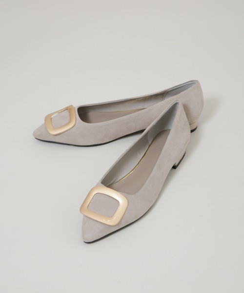 NANO universe（ナノユニバース）の「ポインテッドトゥバックルフラットパンプス（パンプス・レディース・グレー/ブラック・36/37/38）」の3枚目の写真