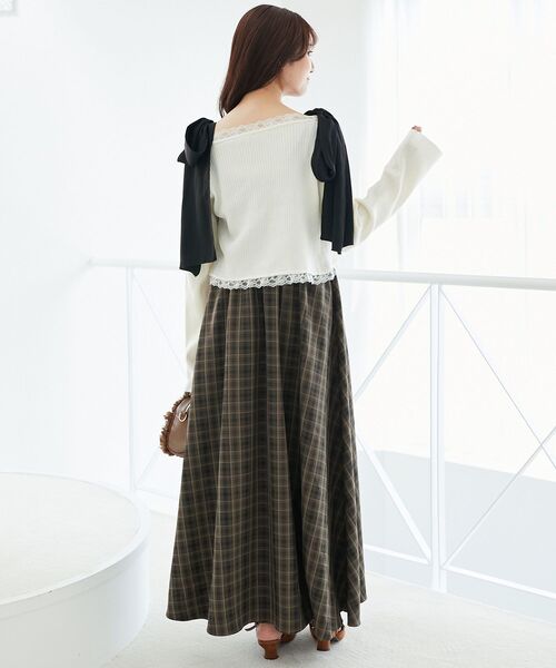 MAJESTIC LEGON（マジェスティックレゴン）の「配色肩リボンワンピース（ワンピース・レディース・ブラック/ベージュ/ベージュ系その他2/グレー系その他・MEDIUM/SMALL/X-SMALL）」の8枚目の写真