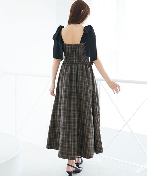 MAJESTIC LEGON（マジェスティックレゴン）の「配色肩リボンワンピース（ワンピース・レディース・ブラック/ベージュ/ベージュ系その他2/グレー系その他・MEDIUM/SMALL/X-SMALL）」の9枚目の写真