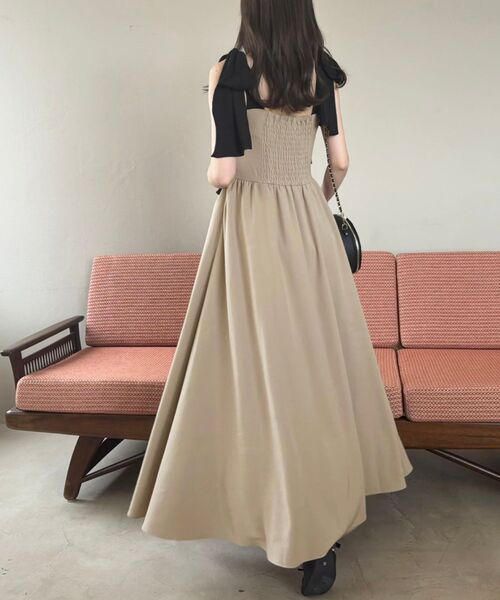 MAJESTIC LEGON（マジェスティックレゴン）の「配色肩リボンワンピース（ワンピース・レディース・ブラック/ベージュ/ベージュ系その他2/グレー系その他・MEDIUM/SMALL/X-SMALL）」の15枚目の写真