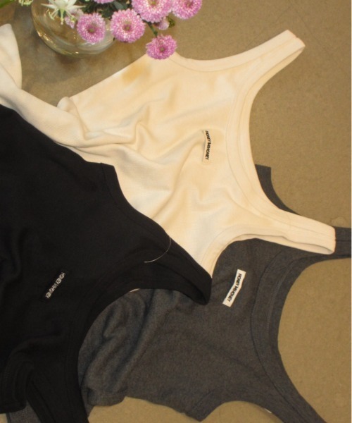 HONEY MI HONEY（ハニーミーハニー）の「logo name rib tank top（タンクトップ・レディース・アイボリー/ブラック/チャコールグレー・FREE）」の5枚目の写真
