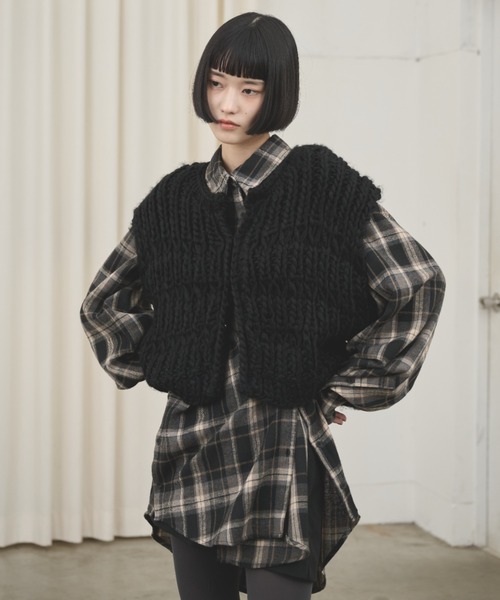 あんころもち新品　A CCORDION 黒　ベスト　ニット 新品 A CCORDION 黒 ベスト ニット