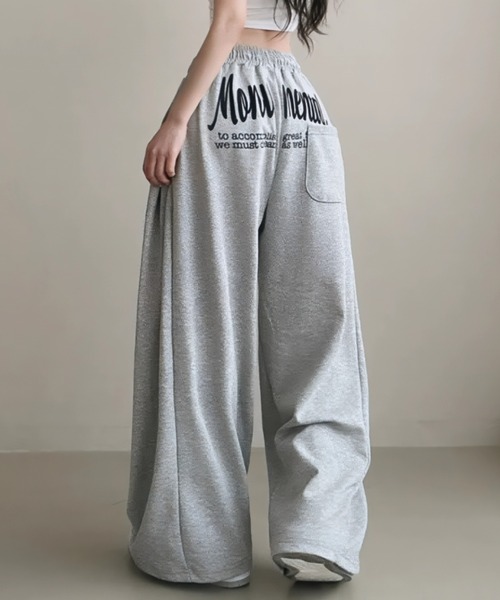 yuue' ( wear )(ユーイ)の「バックロゴスウェットワイドパンツ(スウェットパンツ・レディース・ネイビー/ブラック/グレー・FREE)」の2枚目の写真