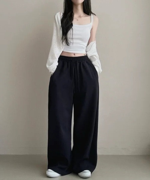 yuue' ( wear )(ユーイ)の「バックロゴスウェットワイドパンツ(スウェットパンツ・レディース・ネイビー/ブラック/グレー・FREE)」の20枚目の写真