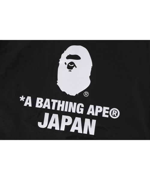 A BATHING APE(アベイシングエイプ)の「COLLEGE ONE POINT COACH JACKET(ナイロンジャケット・メンズ・ブラック・MEDIUM/X-LARGE/SMALL/XX-LARGE/LARGE)」の4枚目の写真