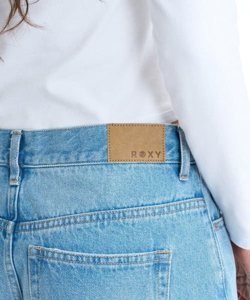 ROXY(ロキシー)の「MOOD /ロキシーバレルレッグハイウエストデニムパンツ(デニムパンツ・レディース・ブラック/ブルー・MEDIUM/LARGE/SMALL)」の11枚目の写真