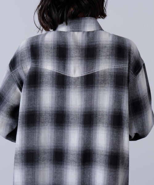 FREE'S MART（フリーズマート）の「◆ルーズシャツ（シャツ/ブラウス・レディース・ブラウン系その他/ベージュ/ブラック系その他・FREE）」の8枚目の写真