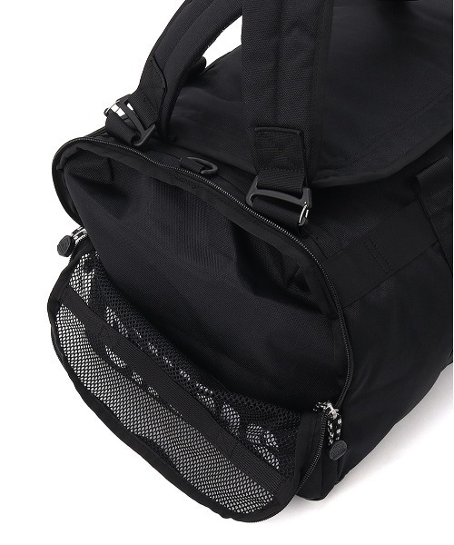 CHUMS(チャムス)の「【CHUMS/チャムス】 Recycle CHUMS 2way Boston Bag 45(ボストンバッグ・メンズ・ブラック/ブラック×ブラック・FREE)」の16枚目の写真