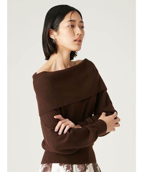 FRAY I.D（フレイアイディー）の「ワイドカラーオフショルダープルオーバー（Tシャツ/カットソー・レディース・グレー/ホワイト/レッド/ブラウン・F）」の13枚目の写真