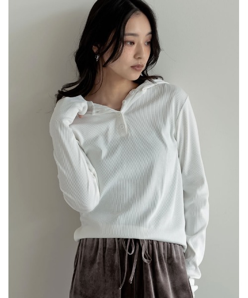 Re:EDIT（リエディ）の「[2025AW COLLECTION][汗じみ防止][UVカット]リブカットソーフーディートップス（パーカー・レディース・ブラック/チャコールグレー/ホワイト/ネイビー・MEDIUM/LARGE）」の13枚目の写真