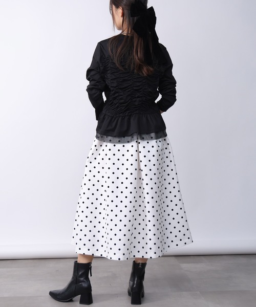 PICCIN PERLA(ピッチンペルラ)の「シャーリングフリルカットソー(Tシャツ/カットソー・レディース・ブラック/オフホワイト・M)」の11枚目の写真