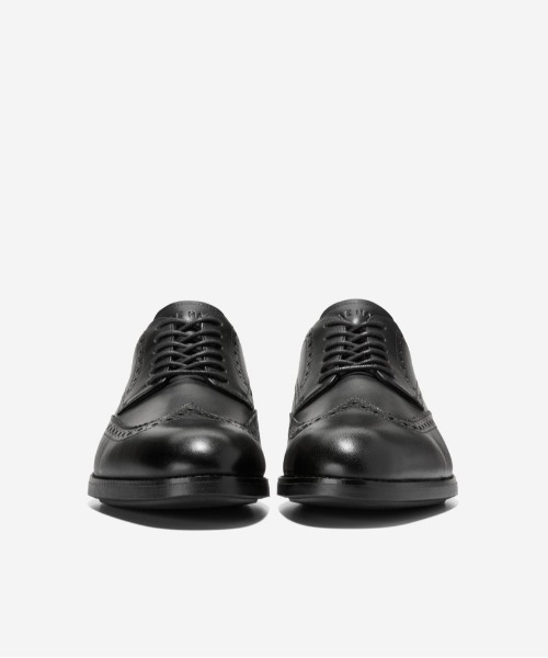 COLE HAAN(コールハーン)の「ハーモン グランド ウィングチップ オックスフォード mens(ドレスシューズ・メンズ・ブラック・7/7.5/8/8.5/9/9.5/10/10.5)」の2枚目の写真