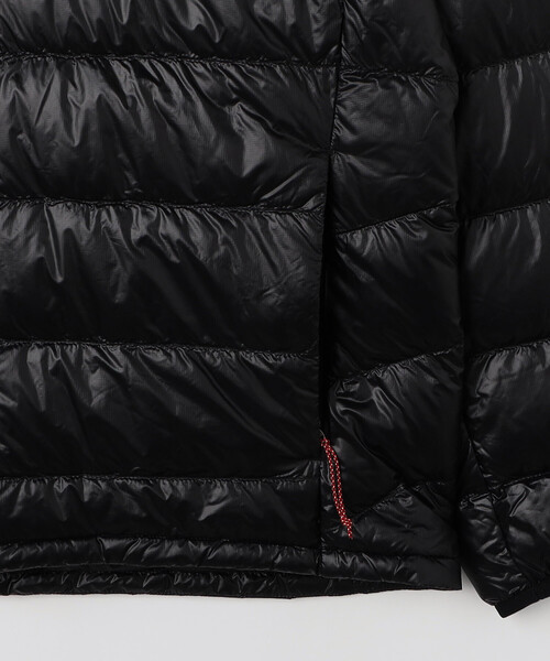 NANGA(ナンガ)の「NANGA/ナンガ 7DAYS INNER DOWN CARDIGAN(ダウンジャケット/コート・メンズ・ブラック/オリーブ・MEDIUM/LARGE/X-LARGE)」の3枚目の写真