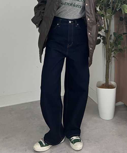 ZOZOMARKET(ゾゾマーケット)の「ZOZOMARKET by tomoka - ワイドサーキュラーデニムパンツ(デニムパンツ・レディース・インディゴブルー・マルチサイズ)」の14枚目の写真