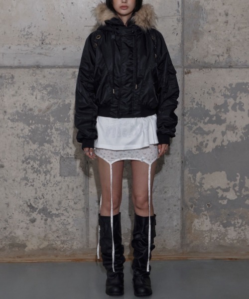 FANCY CLUB（ファンシークラブ）の「【FANCY CLUB】EYELET FUR MA-1 / 【ファンシークラブ】アイレットファーＭＡ-1（MA-1・レディース・ブラック/バーガンディー・ONE SIZE）」の19枚目の写真