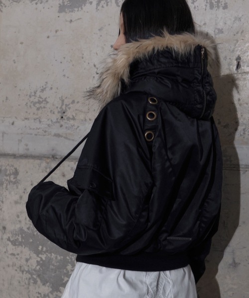 FANCY CLUB（ファンシークラブ）の「【FANCY CLUB】EYELET FUR MA-1 / 【ファンシークラブ】アイレットファーＭＡ-1（MA-1・レディース・ブラック/バーガンディー・ONE SIZE）」の11枚目の写真