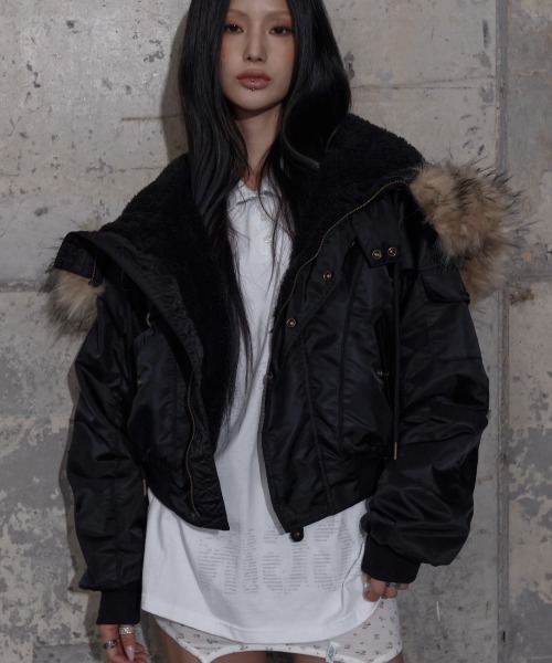 FANCY CLUB（ファンシークラブ）の「【FANCY CLUB】EYELET FUR MA-1 / 【ファンシークラブ】アイレットファーＭＡ-1（MA-1・レディース・ブラック/バーガンディー・ONE SIZE）」の9枚目の写真