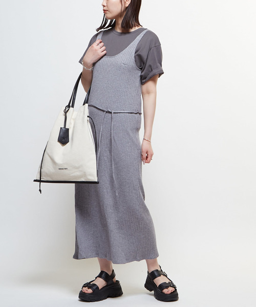 CONVERSE TOKYO（コンバーストウキョウ）の「CANVAS GATHERED TOTE BAG（トートバッグ・レディース・ベージュ/ブラック/ブラック系その他・FREE）」の7枚目の写真