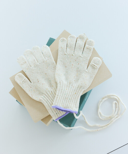 FREAK'S STORE（フリークスストア）の「WOOL EASY SLIT GLOVE ウール イージーグローブ スマホ対応スリット付き（手袋・メンズ・グレー/ナチュラル/ブラック・ONE SIZE）」の3枚目の写真