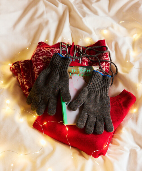 FREAK'S STORE(フリークスストア)の「WOOL EASY SLIT GLOVE ウール イージーグローブ スマホ対応スリット付き(手袋・メンズ・グレー/ナチュラル/ブラック・ONE SIZE)」の5枚目の写真