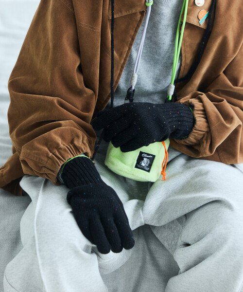 FREAK'S STORE(フリークスストア)の「WOOL EASY SLIT GLOVE ウール イージーグローブ スマホ対応スリット付き(手袋・メンズ・グレー/ナチュラル/ブラック・ONE SIZE)」の11枚目の写真