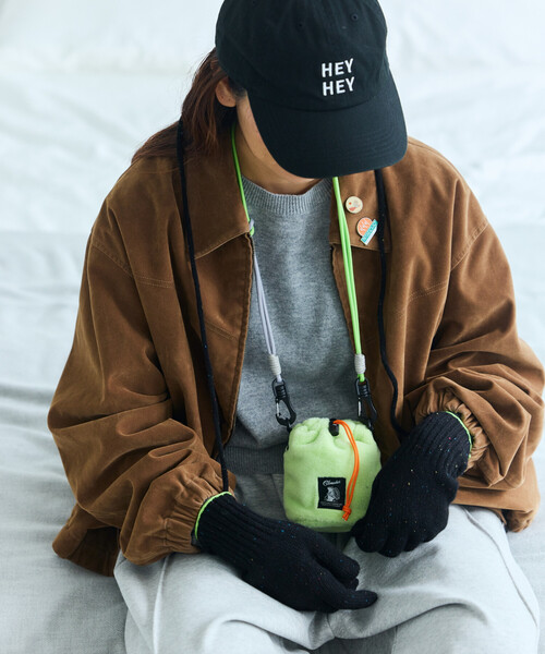 FREAK'S STORE(フリークスストア)の「WOOL EASY SLIT GLOVE ウール イージーグローブ スマホ対応スリット付き(手袋・メンズ・グレー/ナチュラル/ブラック・ONE SIZE)」の17枚目の写真