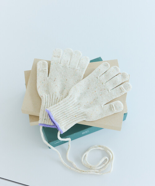 FREAK'S STORE（フリークスストア）の「WOOL EASY SLIT GLOVE ウール イージーグローブ スマホ対応スリット付き（手袋・メンズ・グレー/ナチュラル/ブラック・ONE SIZE）」の5枚目の写真