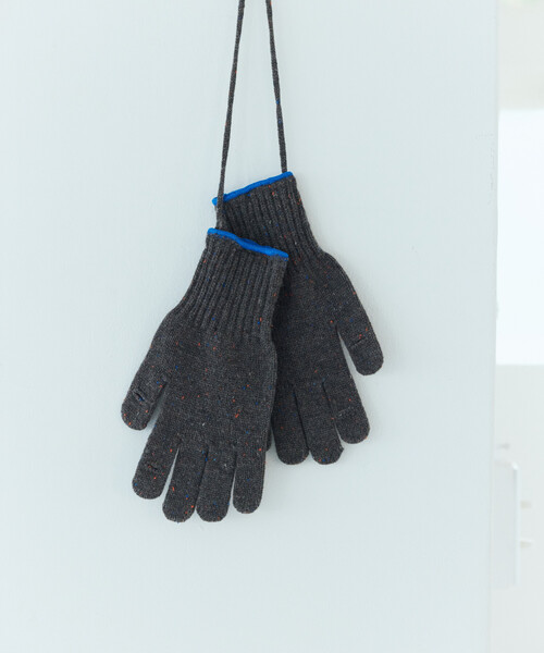 FREAK'S STORE（フリークスストア）の「WOOL EASY SLIT GLOVE ウール イージーグローブ スマホ対応スリット付き（手袋・メンズ・グレー/ナチュラル/ブラック・ONE SIZE）」の16枚目の写真