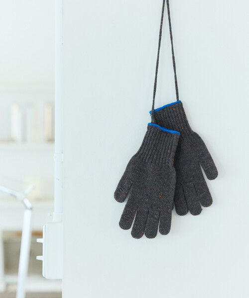 FREAK'S STORE（フリークスストア）の「WOOL EASY SLIT GLOVE ウール イージーグローブ スマホ対応スリット付き（手袋・メンズ・グレー/ナチュラル/ブラック・ONE SIZE）」の20枚目の写真