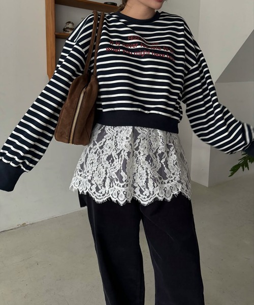 WILLFULLY（ウィルフリー）の「border logo print cropped sweat tops（スウェット・レディース・ネイビー/ホワイト/ライム・FREE）」の4枚目の写真