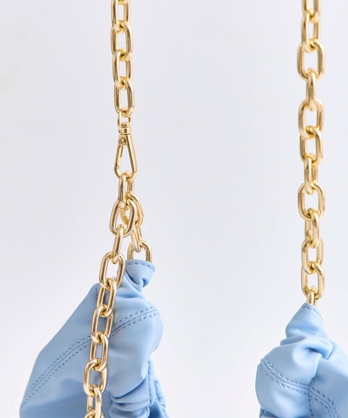 OLIVE des OLIVE（オリーブデオリーブ）の「【ふたばコラボ企画】チェーンホーボーバッグ（ショルダーバッグ・レディース・ダークブラウン/アイボリー/サックスブルー・FREE）」の18枚目の写真