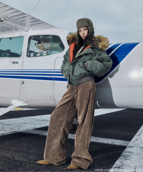 MOUSSY（マウジー）の「《AVIREX×MOUSSY》N-2B（ナイロンジャケット・レディース・ブラウン/セージグリーン・F）」の3枚目の写真