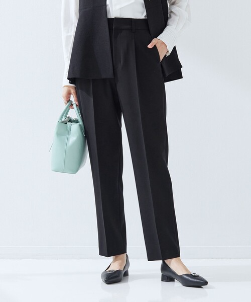 green label relaxing（グリーンレーベルリラクシング）の「［size SHORT/TALLあり］パウドレ テーパード パンツ ウォッシャブル ストレッチ（スラックス・レディース・ネイビー/ブラック・TALL/46/44/42/40/38/36/34/SHORT）」の2枚目の写真