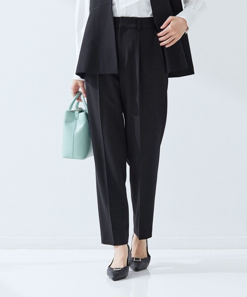 green label relaxing（グリーンレーベルリラクシング）の「［size SHORT/TALLあり］パウドレ テーパード パンツ ウォッシャブル ストレッチ（スラックス・レディース・ネイビー/ブラック・TALL/46/44/42/40/38/36/34/SHORT）」の10枚目の写真